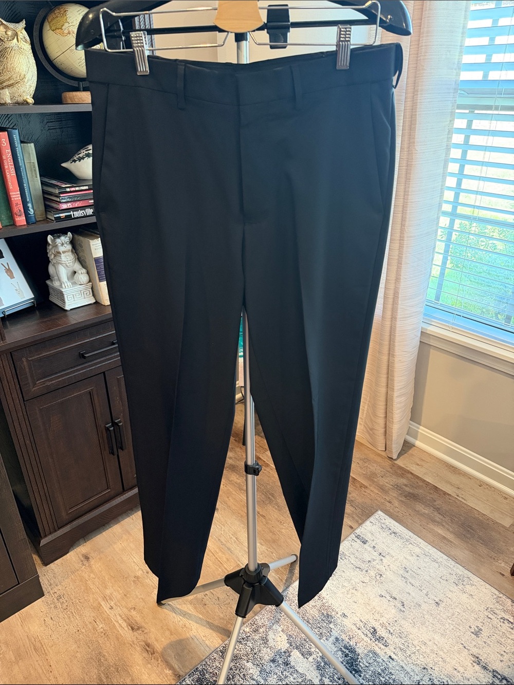 Haggar Black Men’s Dress Pants - Classic Straight Fit 32x30